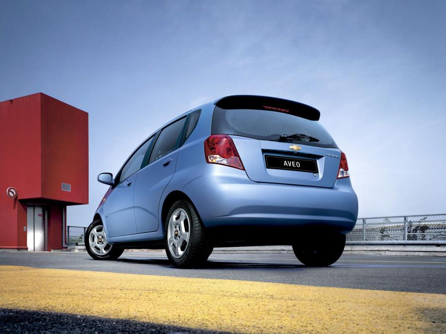  Chevrolet Aveo 5-Door 2003 года  (фото 10 из 16)